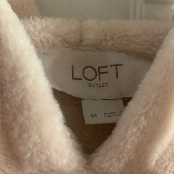 LOFT - Picture 4 of 5